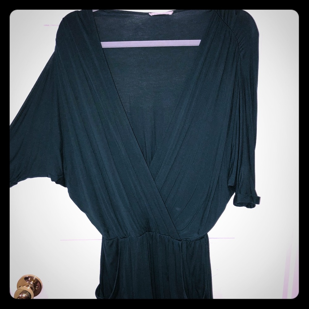 Green mini dress  with oversized sleeves